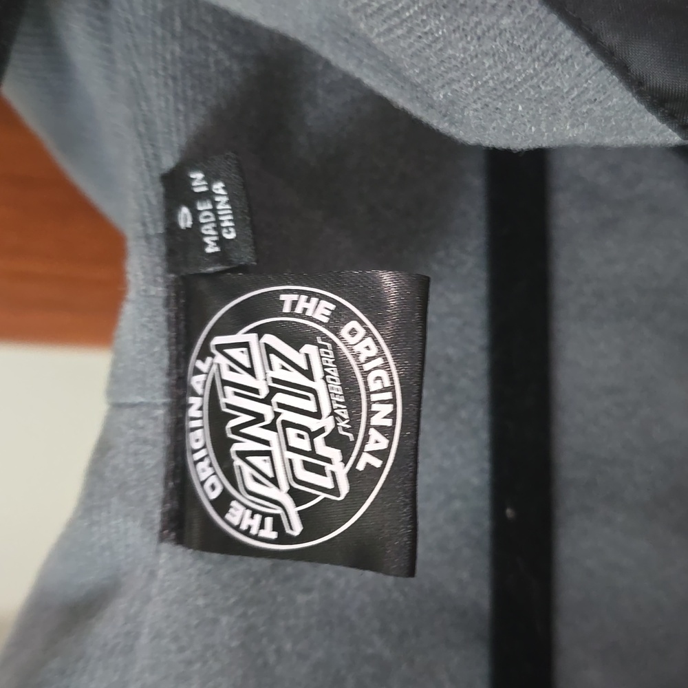 NWOT Santa Cruz full zip jacket - Picture 3 of 4